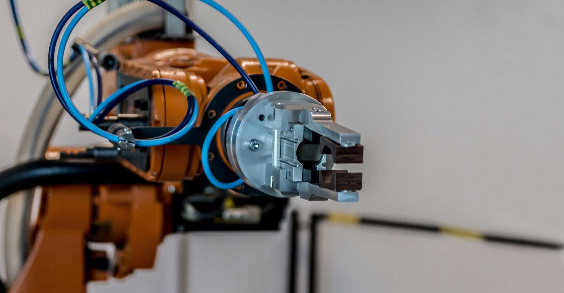 Roboter Spezialisten Inbetriebnahme, Programmierung und Teaching von Robotern